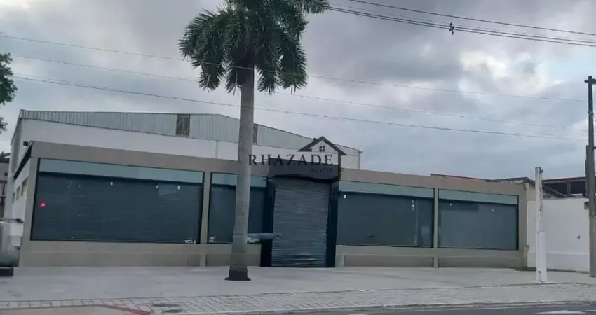 Sala comercial em piratininga próximo a entrada de camboinhas