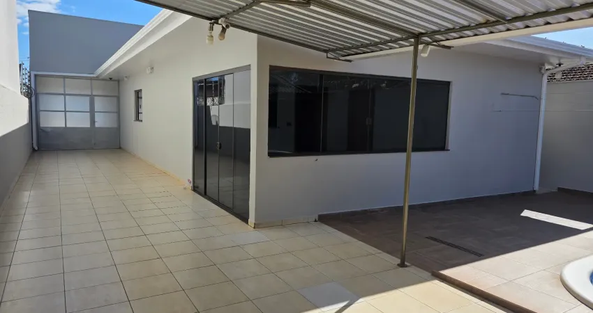 Casa com 4 quartos à venda na Rua Campo Largo, 68, Vila do Colégio, Apucarana