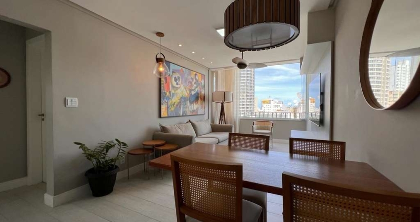 1/4 SALA FINAMENTE DECORADO E MOBILIADO A 4 MINUTOS DO PORTO DA BARRA À VENDA