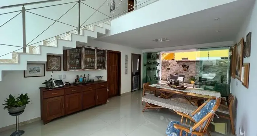 Casa Duplex com 197m2 à venda em Villas do Atlântico - Lauro de Freitas-BA