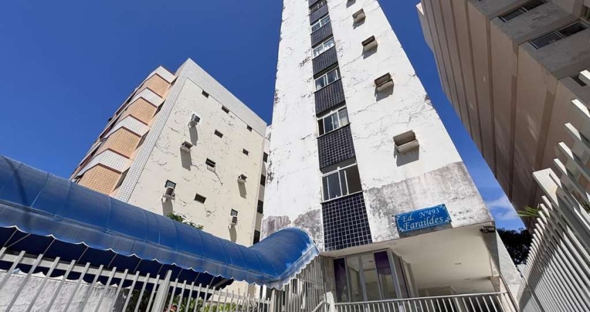 Apartamento com 2 quartos, varanda, nascente à venda no Costa Azul