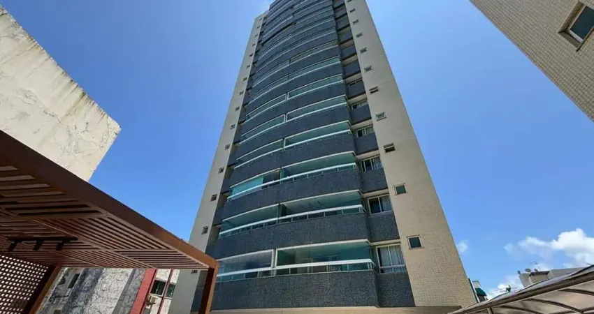 Apartamento maravilhoso com 2 quartos + Dependência completa e 2 vagas para locação no Costa Azul