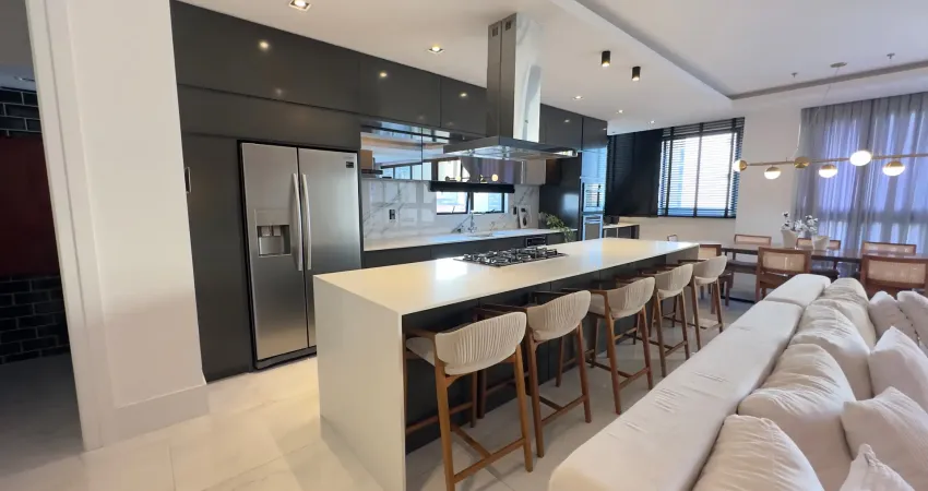 Apartamento mobiliado exclusivo a 50m do mar em balneário camboriú