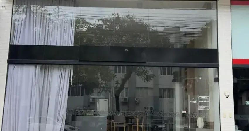 Loja moderna no coração de balneário camboriú – ideal para showroom e negócios de destaque
