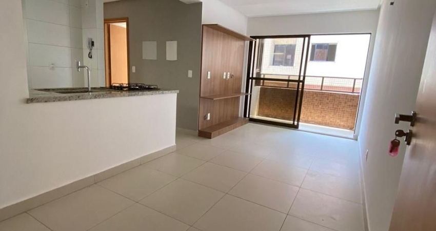 Excelente apartamento para locação anual, com projetados de frente para o mar na Praia do Bessa.