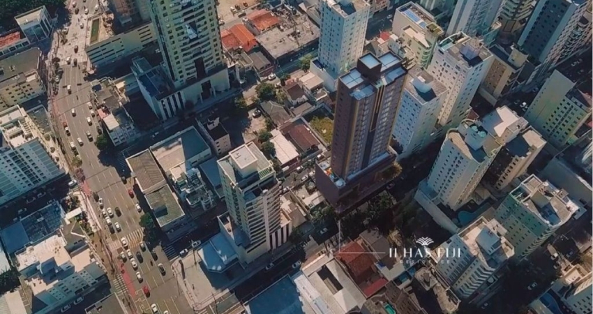 QUASE PRONTO... 3 suítes, 4 bwc, 2 vagas, n centro de Balneário Camboriú, venha conhecer