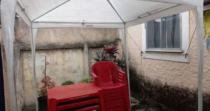 Casa comercial com 1 sala à venda na Rua Cacequi, Braz de Pina, Rio de Janeiro