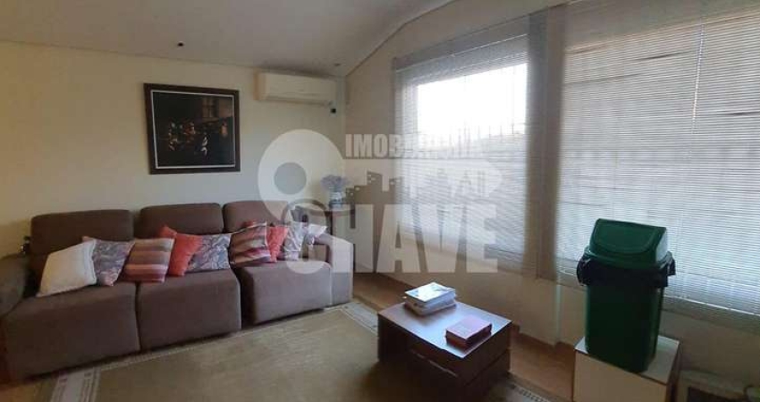 Vende-se Sobrado de Alto Padrão no Centro de Londrina - PR