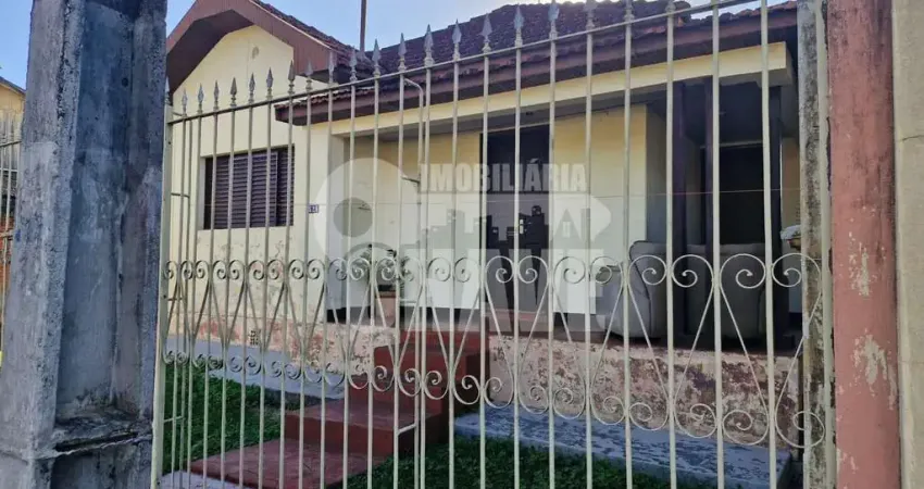 Vende-se Casa na Avenida Mario de Menezes em IBIPORÃ-PR