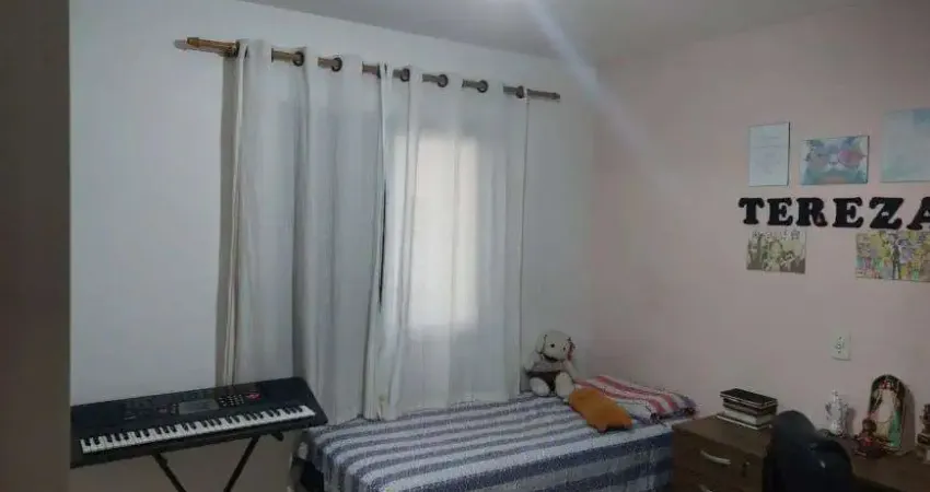 Ótimo AP. cerejeiras 2 , reformado, armário planejado closet.