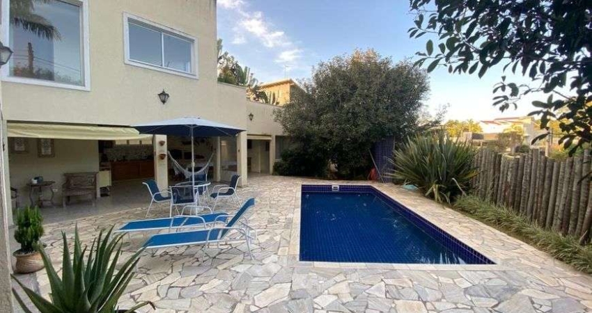 Casa de esquina Sta Adelia para aluguel e venda com 315m2 650m2 terreno com 4 suítes, piscina