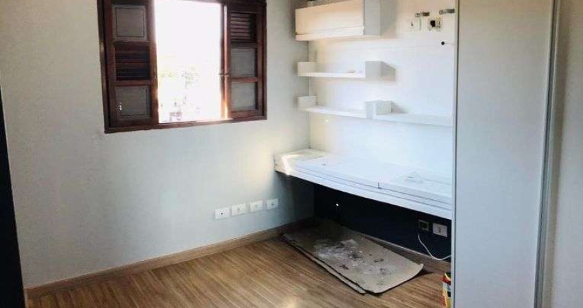 Casa para venda com 343 metros quadrados com 3 quartos em Parque Pinheiros - Taboão da Serra - SP