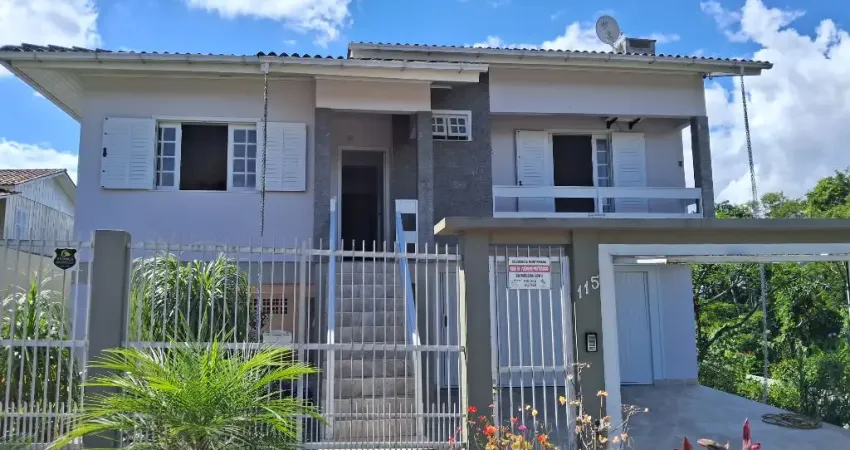 Casa com 3 quartos à venda no Pinheirinho, Criciúma 