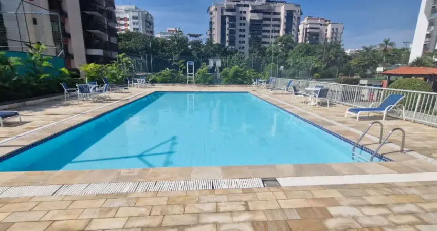 Vendo Barra da Tijuca - Edifício Laguna - 3 Quartos - 1 Suíte- Dependência - 100 ² de Área