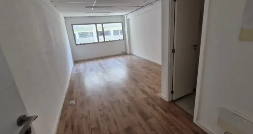 Alugo sala américas avenue - argentina 3º piso - sala +wc + 1 vaga - 30 m² de área