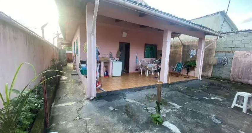Casa barata lado praia - Espaçosa e Rua Pavimentada