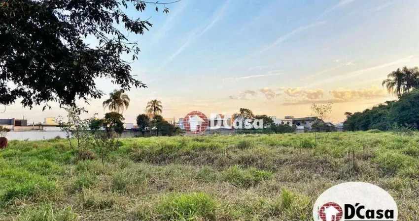 Área comercial a venda, com 11.196m2, no bairro Quiririm, Taubaté - SP