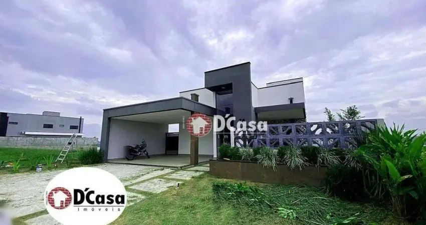 Casa à venda no condomínio Cyrella, com 4 quartos e espaço gourmet, em Taubaté - SP.