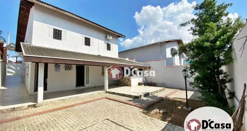Sobrado à venda com 3 quartos e área gourmet, no bairro Parque das Fontes, Tremembé- SP