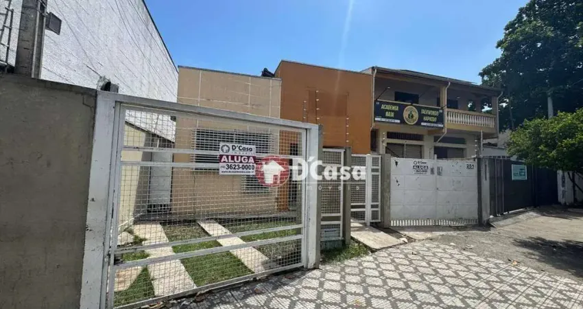 Casa com 2 dormitórios para alugar, 150 m² por R$ 2.000,00/mês - Estiva - Taubaté/SP