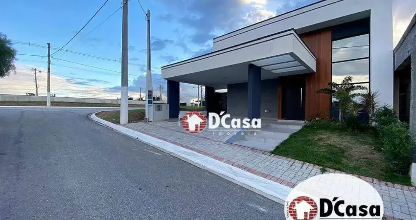 Casa térrea à venda com 3 quartos e piscina, condomínio Barão de Tremembé - SP.