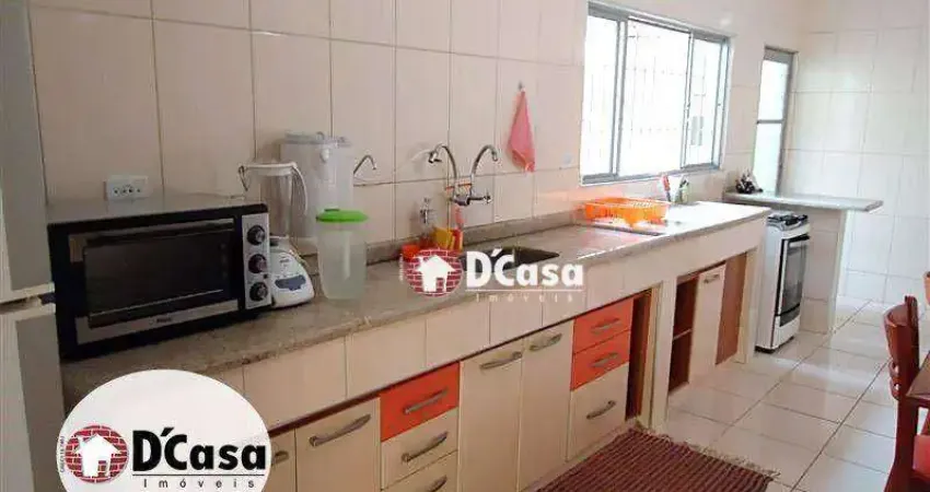 Casa térrea à venda para fim residencial ou comercial, bairro Jardim Santa Clara, Taubaté - SP.