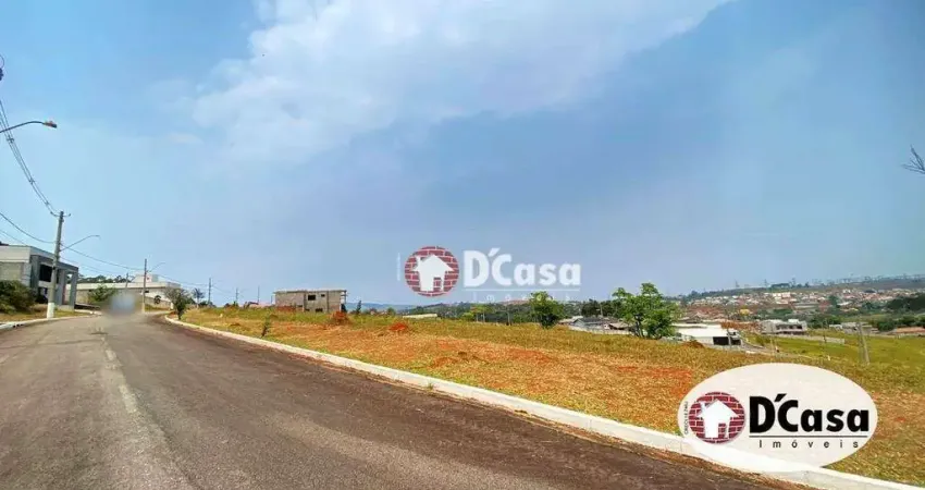 Terreno à venda de 630m2, com clube de lazer, localizado no condomínio Conde Taubaté, Taubaté - SP.