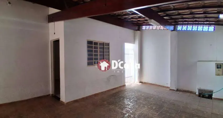 Casa com 3 quartos para alugar na Rua Nicanor Barros Vieira, Vila Bela, Taubaté