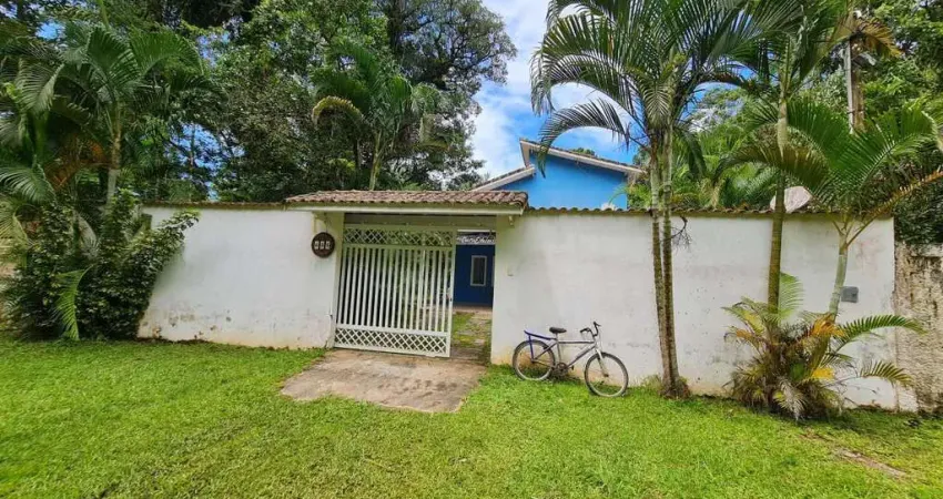 Sobrado para Venda em Peruíbe, Guaraú, 2 dormitórios, 2 suítes, 1 banheiro, 6 vagas