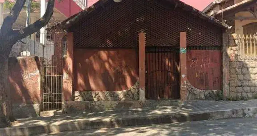 Casa à venda no Centro, Divinópolis