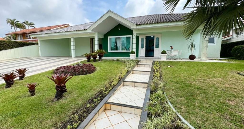 Casa Alto Padrão para Venda em Peruíbe, Bougainville, 3 dormitórios, 1 suíte, 4 banheiros, 4 vagas