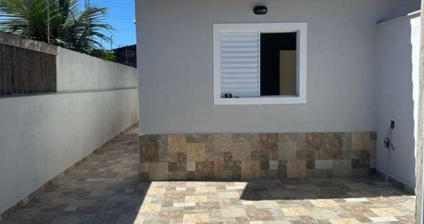 Casa para Venda em Itanhaém, Jardim Suarão, 2 dormitórios, 1 suíte, 2 banheiros, 2 vagas