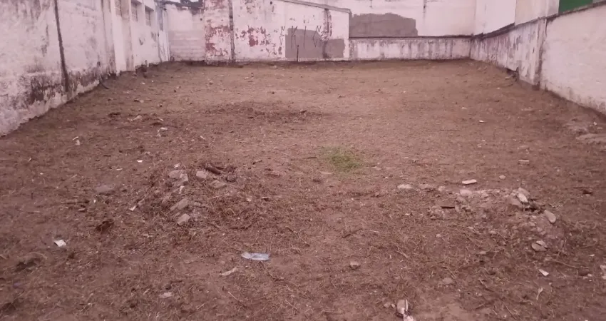 Terreno no centro de peruíbe, lado praia a 600m do mar, com liberação ambiental