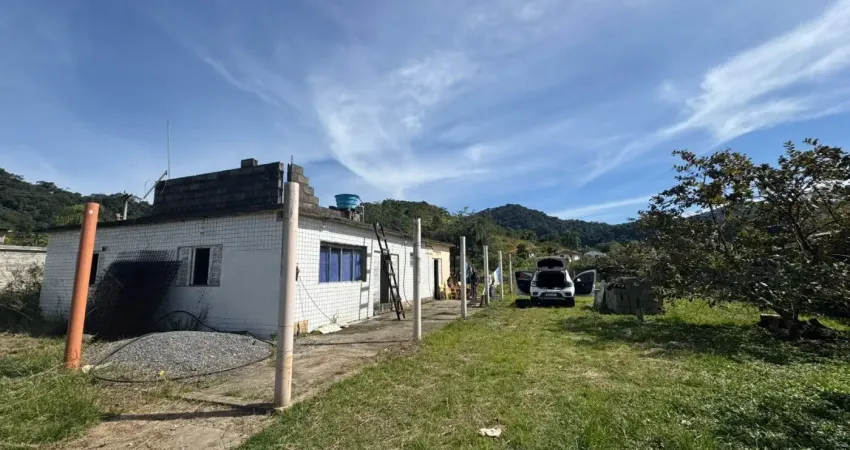 Corretor: Thais Ferraioli/ CRECI 260811 Endereço: Av. Padre Anchieta, 6840 - Jardim Casablanca, Peruíbe - SP, 11772-864 'O valor do IPTU e do condomínio é simulado. Para obter o valor exato, ent