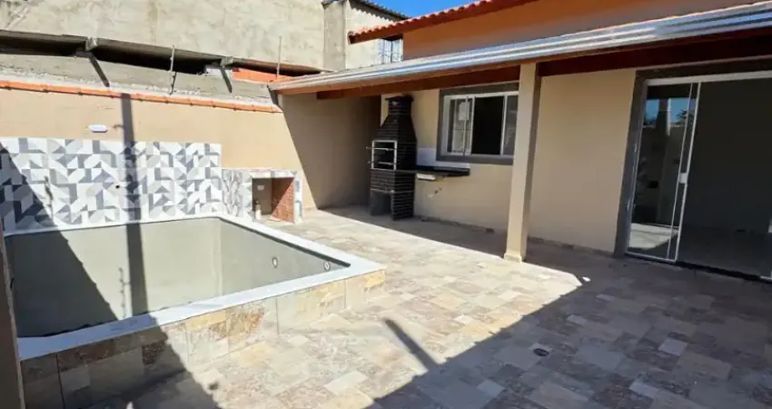 Casa Lado Praia em Itanhaém | 2 Dormitórios, Churrasqueira e a partir de R$ 309 Mil