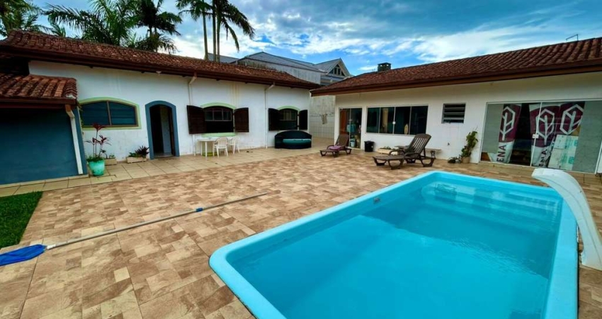 Casa para Venda em Peruíbe, 0ASIS, 3 dormitórios, 1 suíte, 1 banheiro, 4 vagas