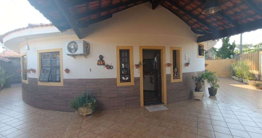 Casa para Venda em Itanhaém, Cibratel 2, 5 dormitórios, 1 suíte, 2 banheiros, 7 vagas