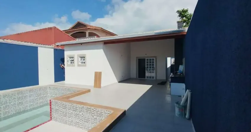 Casa para Venda em Itanhaém, Jardim Jamaica, 3 dormitórios, 3 suítes, 2 banheiros, 4 vagas