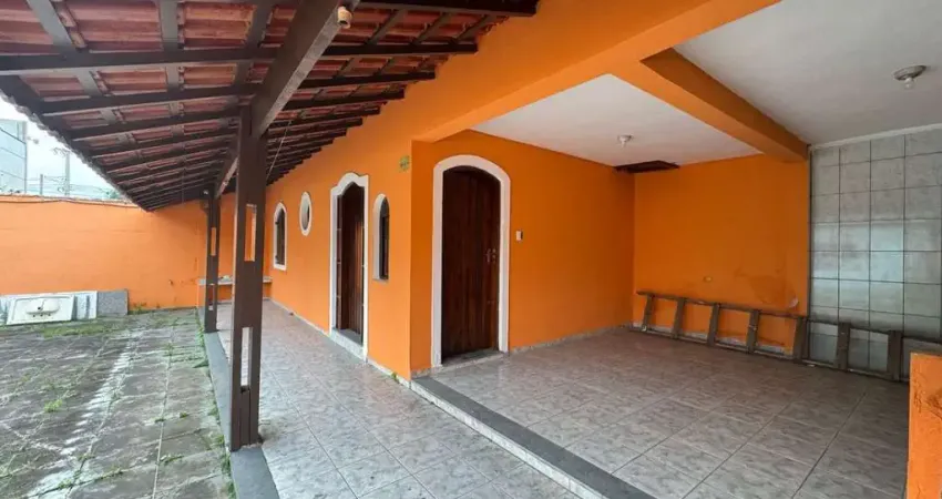 Casa para Venda em Itanhaém, Jamaica, 2 dormitórios, 1 suíte, 1 banheiro, 4 vagas