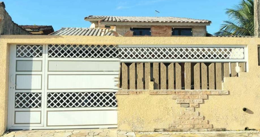 Casa para Venda em Peruíbe, Jardim Somar, 4 dormitórios, 2 banheiros, 3 vagas