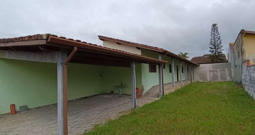 Casa para Venda em Itanhaém, Jardim Grandesp, 2 dormitórios, 1 suíte, 2 banheiros, 3 vagas