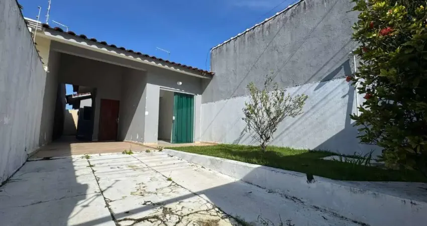 Casa para Venda em Peruíbe, Balneario São João Batista, 2 dormitórios, 1 suíte, 1 banheiro, 2 vagas