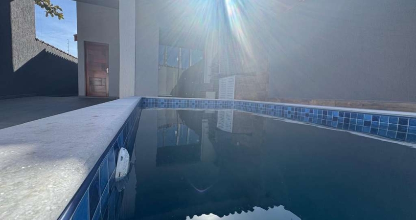 Casa para Venda em Itanhaém, Nova Itanhaém, 2 dormitórios, 1 suíte, 1 banheiro, 2 vagas
