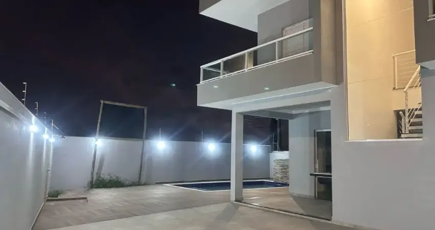 casa na praia com piscina e 2 quartos em Itanhaém por R$ 649.000,00