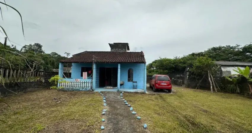 casa na praia com 2 quartos em Itanhaém por R$ 160.000,00