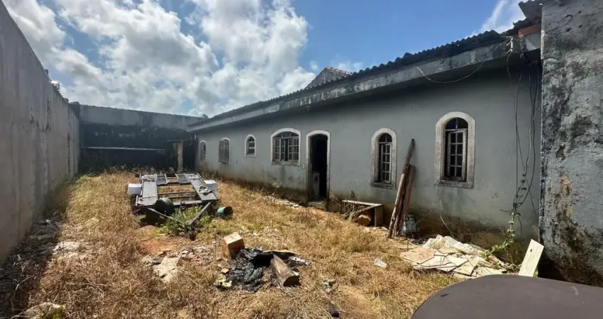 casa na praia com 2 quartos em Itanhaém  por R$ 200.000,00