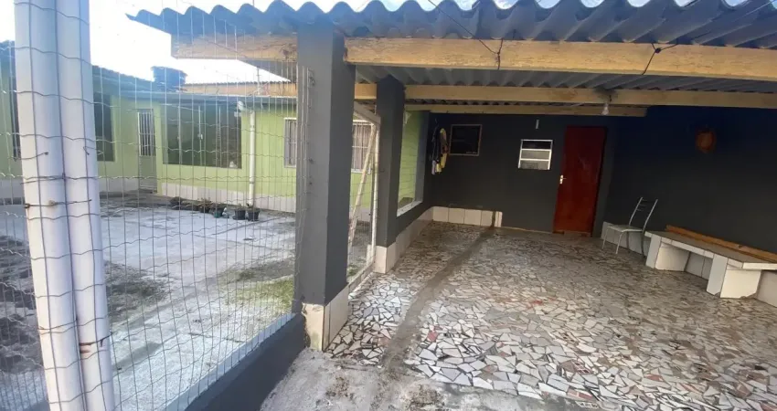 Casa lado praia, ficando à 1.400 metros do mar, em itanhaém por r$ 240.000,00