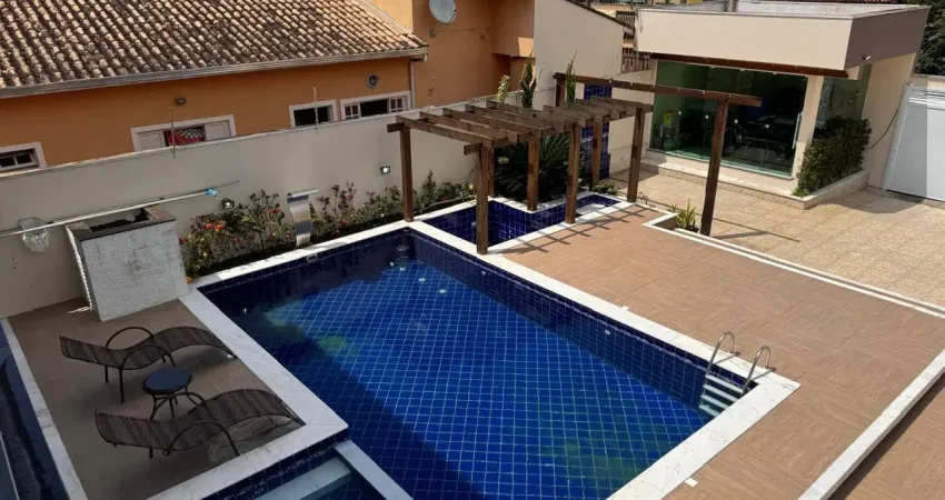 Casa lado praia, a 600 metros do mar, com piscina em itanhaém por r$ 1.150.000,00
