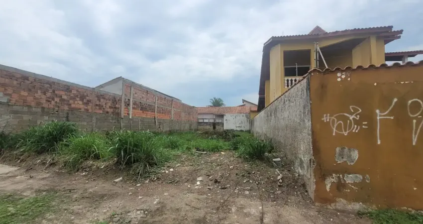 Terreno localizado lado praia a 150 metros do mar com licença ambiental