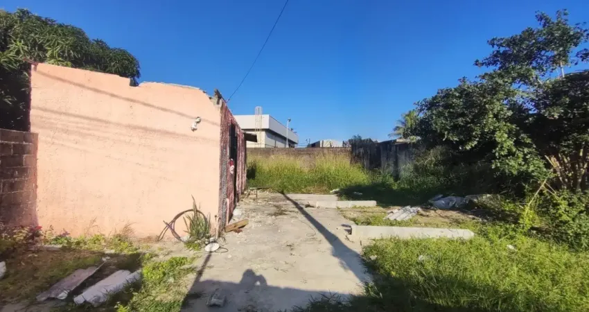 Terreno localizado lado praia em Itanhaém, com documentação em escritura.